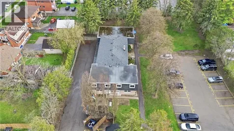 76 Borden Parkway Kitchener ON N2M 3T4
