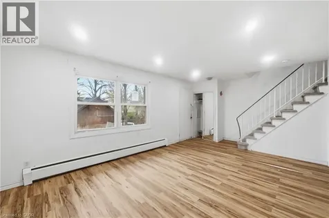 76 Borden Parkway Kitchener ON N2M 3T4