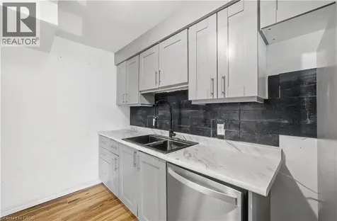76 Borden Parkway Kitchener ON N2M 3T4