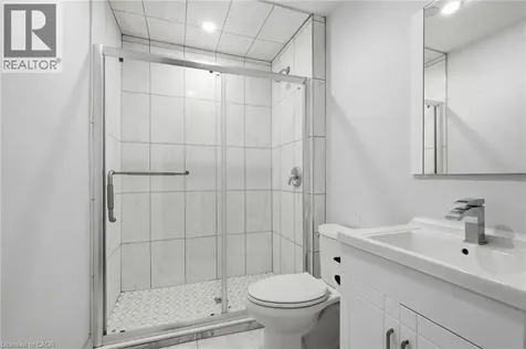 5432 Mcrae Street Niagara Falls ON L2E 1R5