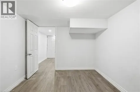 5432 Mcrae Street Niagara Falls ON L2E 1R5