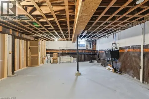 5432 Mcrae Street Niagara Falls ON L2E 1R5