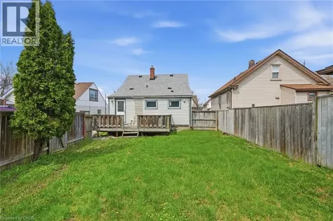 5432 Mcrae Street Niagara Falls ON L2E 1R5