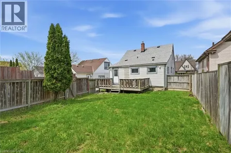 5432 Mcrae Street Niagara Falls ON L2E 1R5