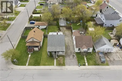 5432 Mcrae Street Niagara Falls ON L2E 1R5