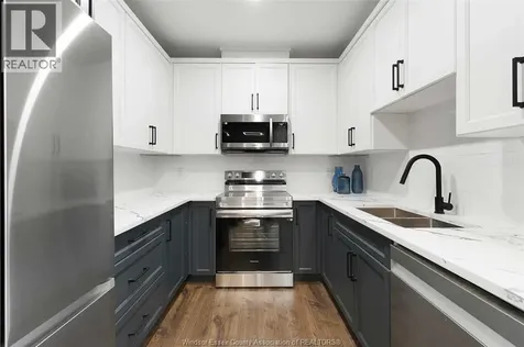 755 Grand Marais Windsor ON N8X 3H8