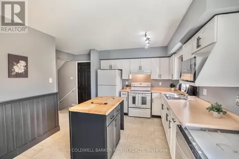 15 Jennings Drive Penetanguishene ON L9M 1K1