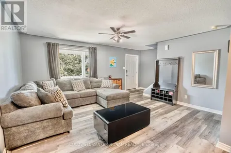 15 Jennings Drive Penetanguishene ON L9M 1K1