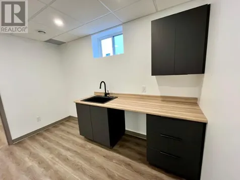 385 Mooney Avenue Thunder Bay ON P7B 5L5