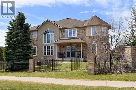 39 Panabaker Drive Ancaster ON L9G 0A2
