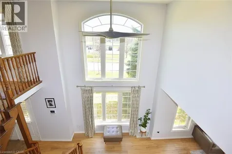 39 Panabaker Drive Ancaster ON L9G 0A2