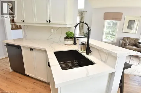 39 Panabaker Drive Ancaster ON L9G 0A2