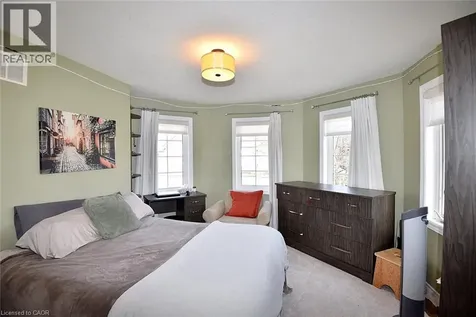 39 Panabaker Drive Ancaster ON L9G 0A2