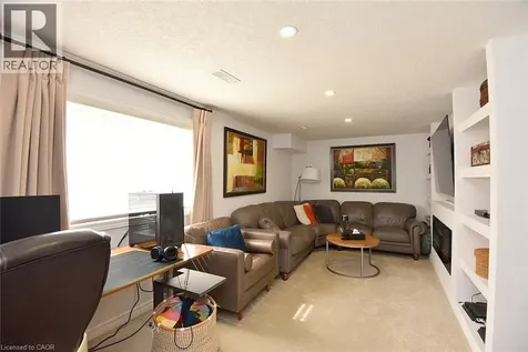 39 Panabaker Drive Ancaster ON L9G 0A2