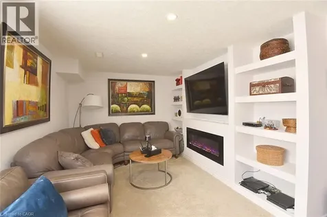 39 Panabaker Drive Ancaster ON L9G 0A2