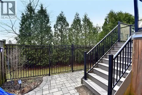 39 Panabaker Drive Ancaster ON L9G 0A2