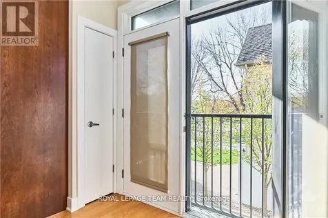 800 Melwood Avenue Ottawa ON K2A 3C3