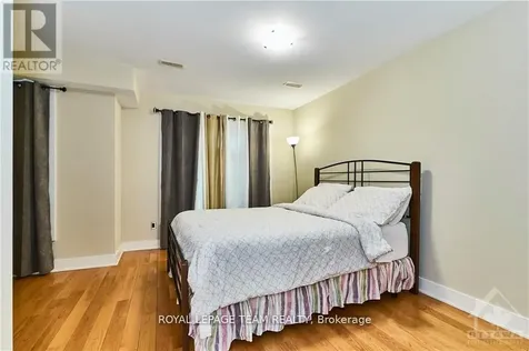 800 Melwood Avenue Ottawa ON K2A 3C3