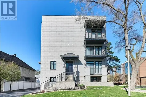 800 Melwood Avenue Ottawa ON K2A 3C3