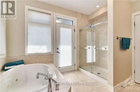800 Melwood Avenue Ottawa ON K2A 3C3