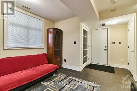 800 Melwood Avenue Ottawa ON K2A 3C3