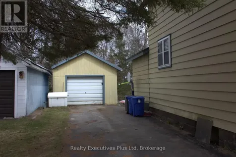 15 Barrie Street Sundridge ON P0A 1Z0