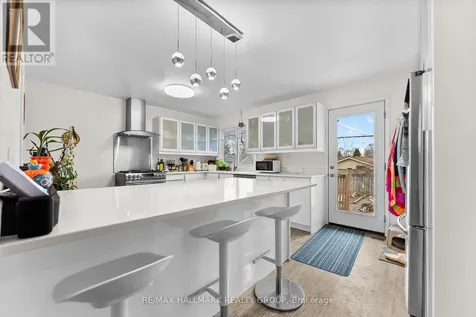 1318 Avenue Q Ottawa ON K1G 0B6