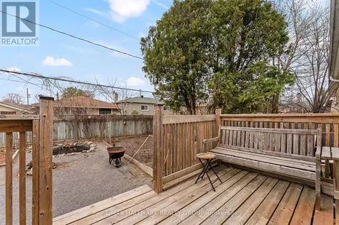 1318 Avenue Q Ottawa ON K1G 0B6