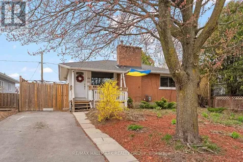 1318 Avenue Q Ottawa ON K1G 0B6