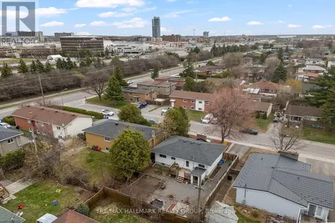 1318 Avenue Q Ottawa ON K1G 0B6