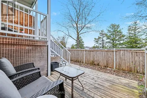 1607 Locksley Lane Ottawa ON K1J 1B6