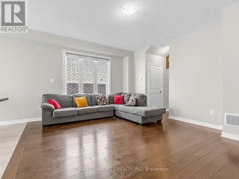 62 Littlewood Drive Whitby ON L1P 0H4