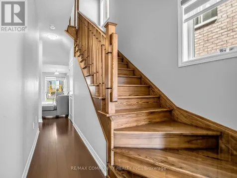 62 Littlewood Drive Whitby ON L1P 0H4