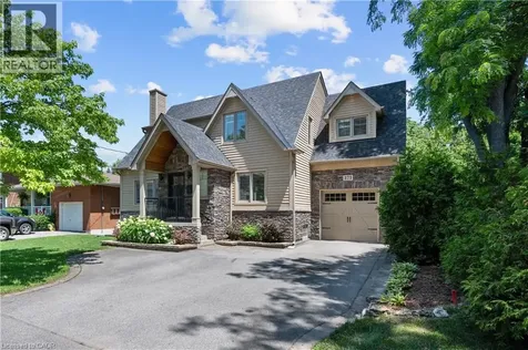 373 Torrance Street Burlington ON L7R 2R7