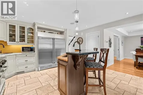 373 Torrance Street Burlington ON L7R 2R7