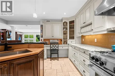 373 Torrance Street Burlington ON L7R 2R7