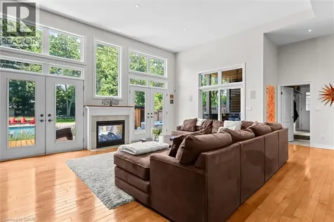 373 Torrance Street Burlington ON L7R 2R7