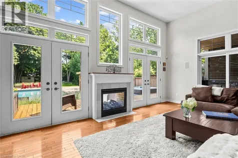 373 Torrance Street Burlington ON L7R 2R7