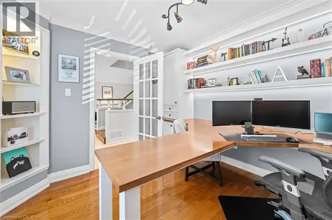 373 Torrance Street Burlington ON L7R 2R7