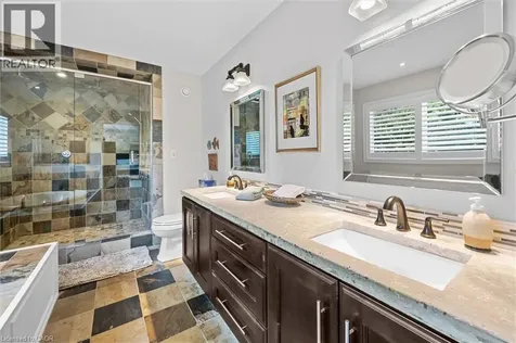 373 Torrance Street Burlington ON L7R 2R7