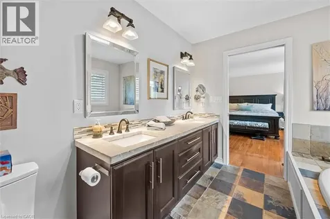 373 Torrance Street Burlington ON L7R 2R7