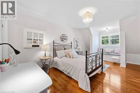 373 Torrance Street Burlington ON L7R 2R7