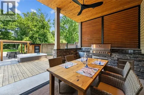 373 Torrance Street Burlington ON L7R 2R7