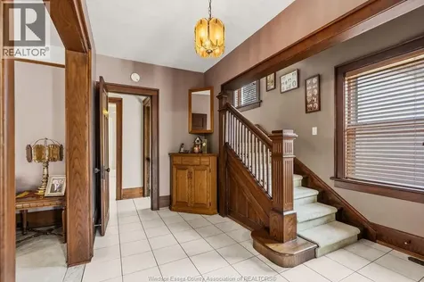 28 Albert Street Leamington ON N8H 3J8