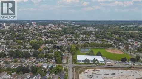 4 Haig Street St. Catharines ON L2R 6K5