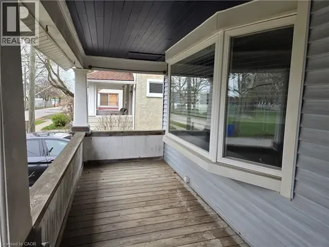 4 Haig Street St. Catharines ON L2R 6K5