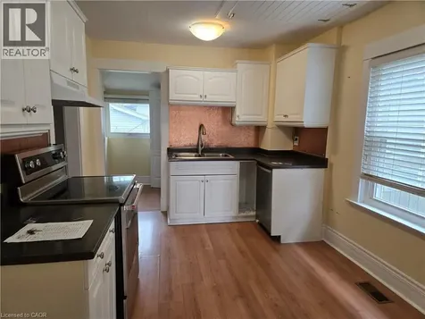 4 Haig Street St. Catharines ON L2R 6K5