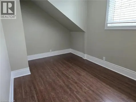 4 Haig Street St. Catharines ON L2R 6K5