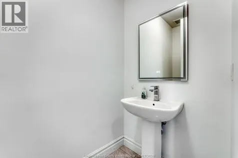 254 Arkona Court Lakeshore ON N0R 1A0