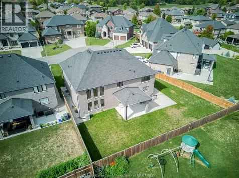 254 Arkona Court Lakeshore ON N0R 1A0